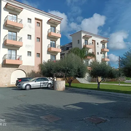 Oracle Exclusive Alena 4 * Paphos