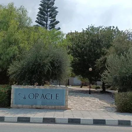Oracle Exclusive Alena 4 Paphos