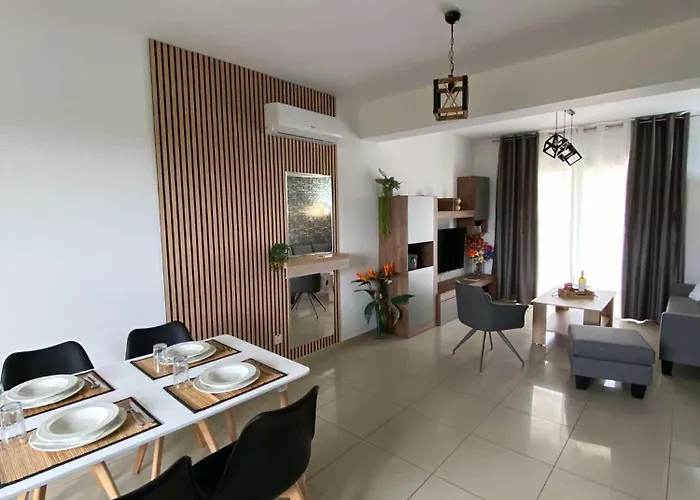 Oracle Exclusive Alena 4 Paphos