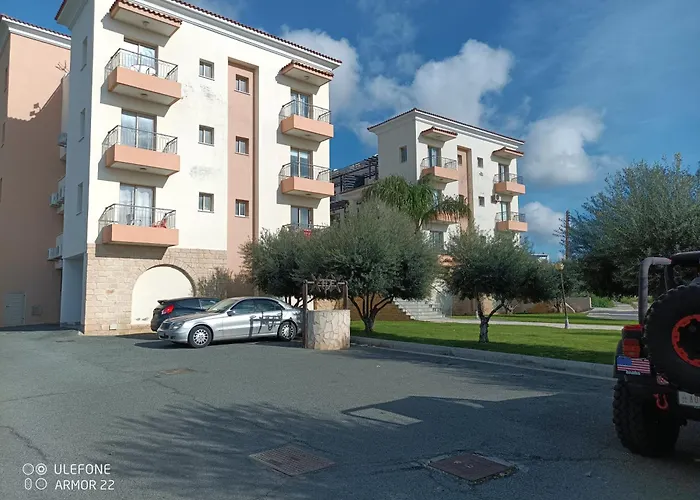 Oracle Exclusive Alena 4 * Paphos